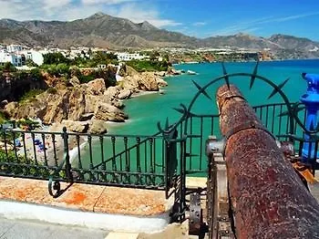 Apartamentos Balcon De Europa Nerja Apartmán